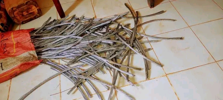 Detidos suspeitos de furto de cabos elétricos