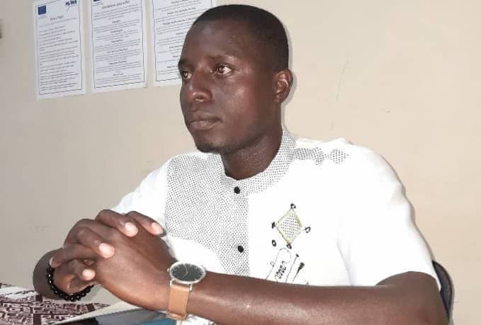 Na Guiné-Bissau homens de caverna governam a sociedade inteligente
