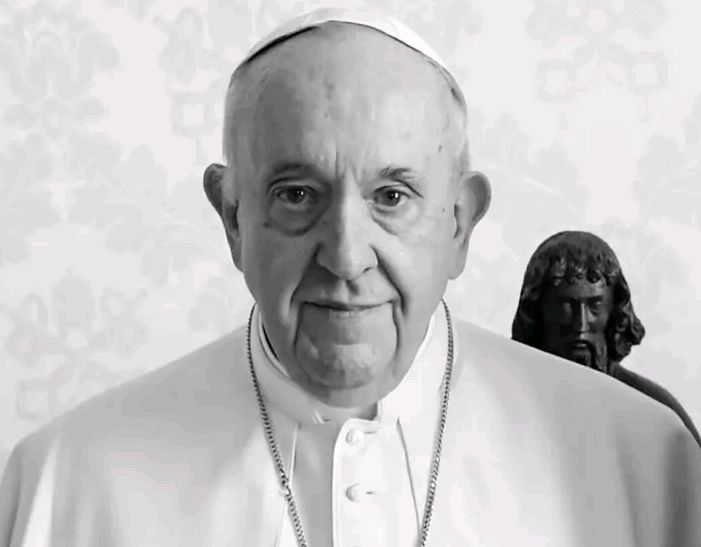 Papa morre por derrame cerebral parada cardiorrespiratória