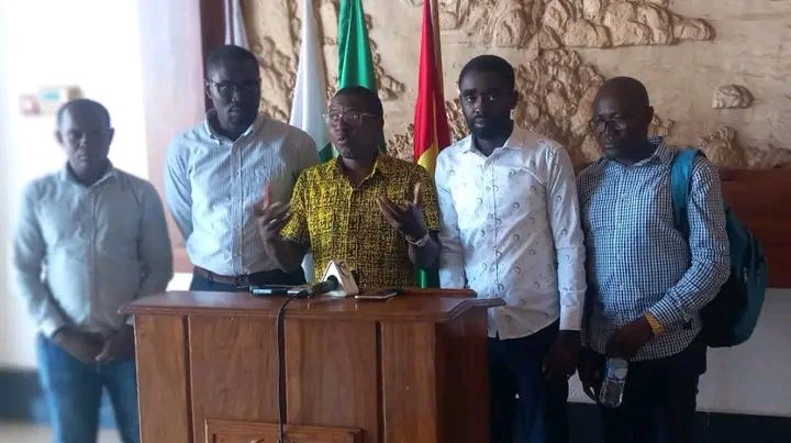 Frente Social ameaça paralisar educação e saúde