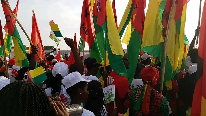 PAIGC suspende Comité Central e acusa militares de bloqueio